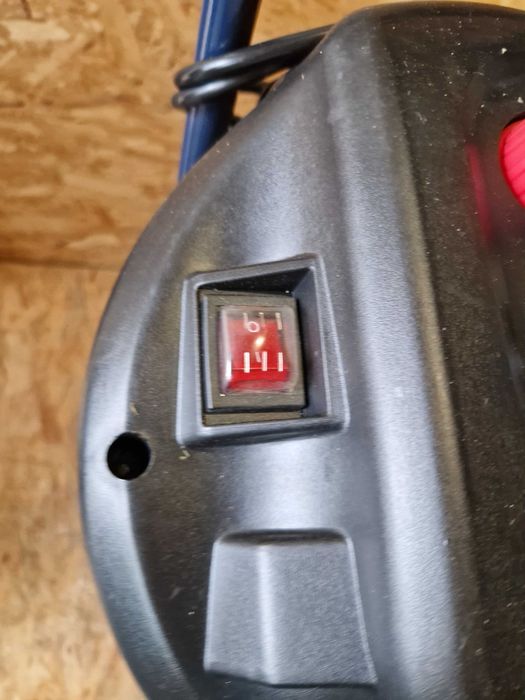 Kompresor pionowy stojący EINHELL KRAFTRONIC 10 bar