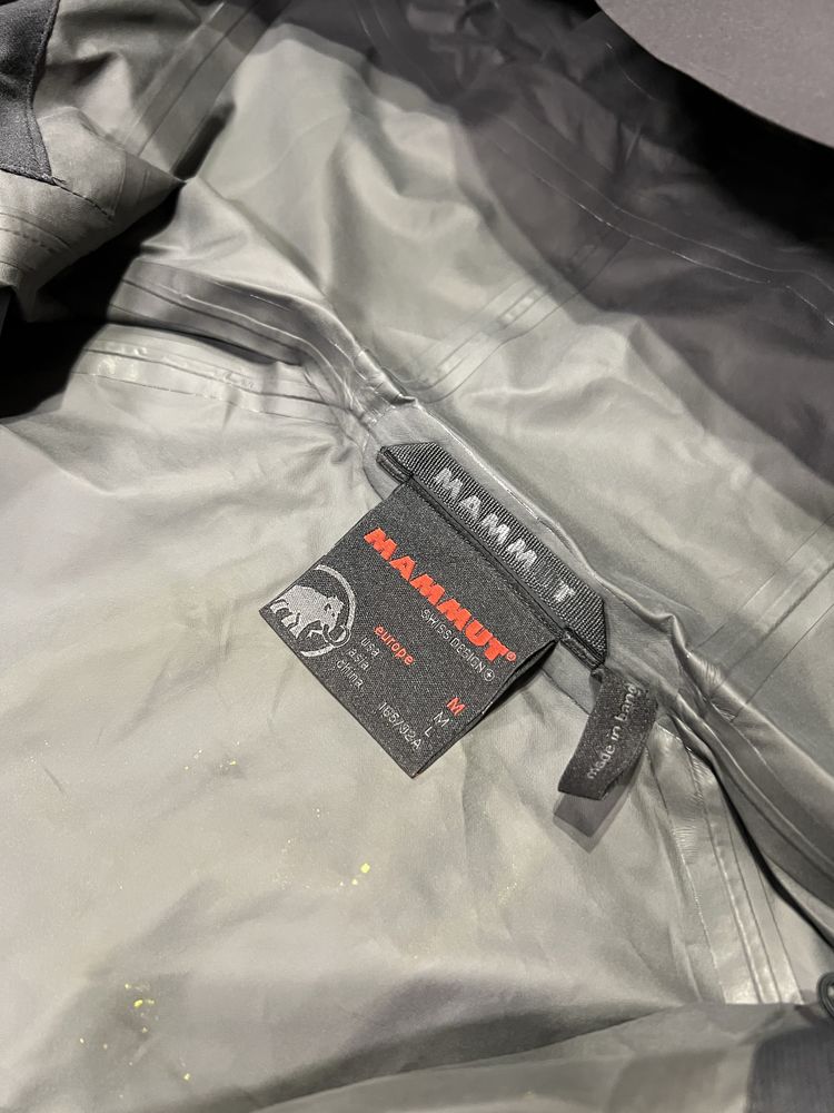 Куртка Mammut оригінал жіноча водонепроникна трекінгова gore tex нова