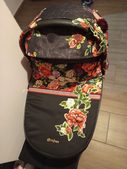 Gondola Cybex Priam 2.0 Spring Blossom Dark