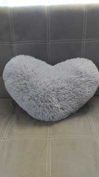 Декоративна подушка серце