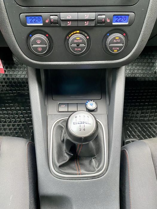 Volkswagen Golf5 GOAL 1.4mpi + газ 59 kw