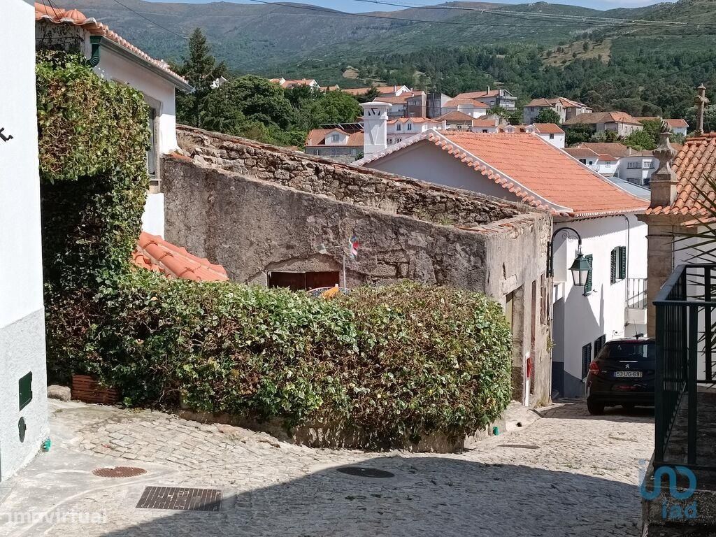 Casa em Gouveia de 177,00 m2