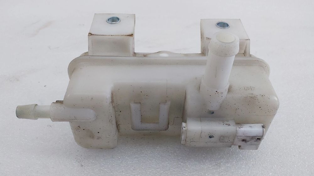 Reservatório / depósito óleo travões NISSAN NV200 Furgão/Combi (M20)