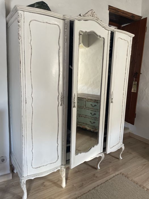 Guarda vestidos / armário recuperado