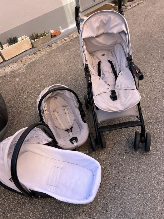 Carrinho trio de bebe (CHICCO) como novo