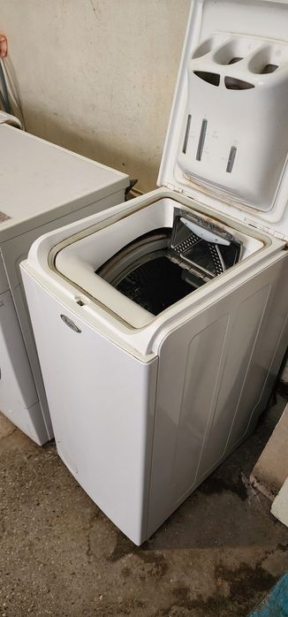 Whirlpool пральна машина з вертикальним завантаженням