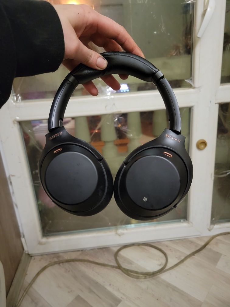 Продаж/обмін закриті студійні навушники монітори Sony WH-1000XM4