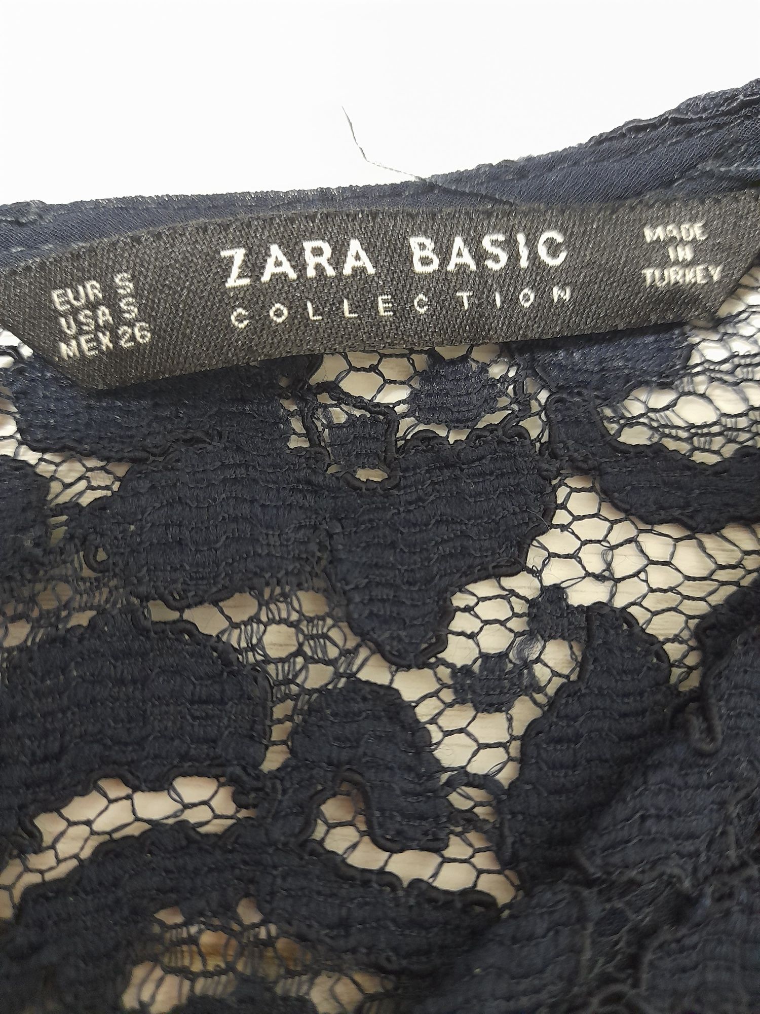 Блузка фірми ZARA