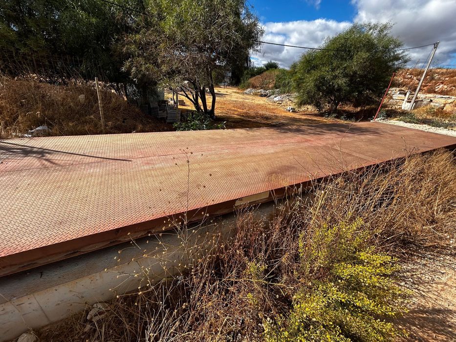 Vendo balança pesados e contentores