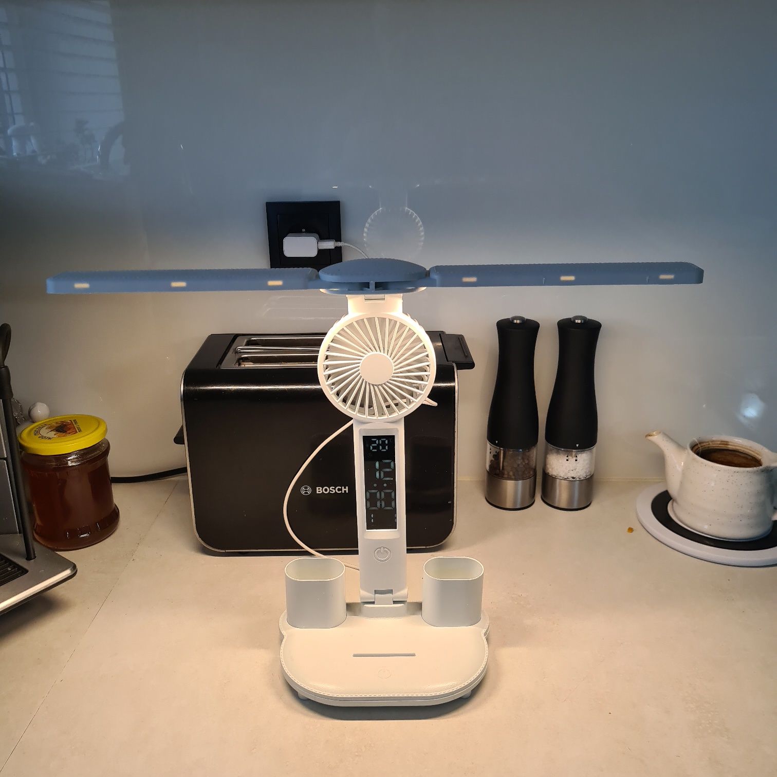 Lampka składana z zegarkiem