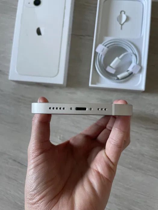 iPhone 13 biały 128 GB pudełko Apple starlight 92% bateria Gliwice