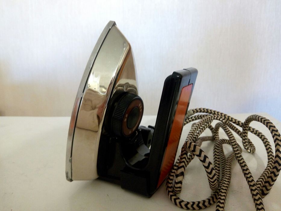 Продам утюг дорожный