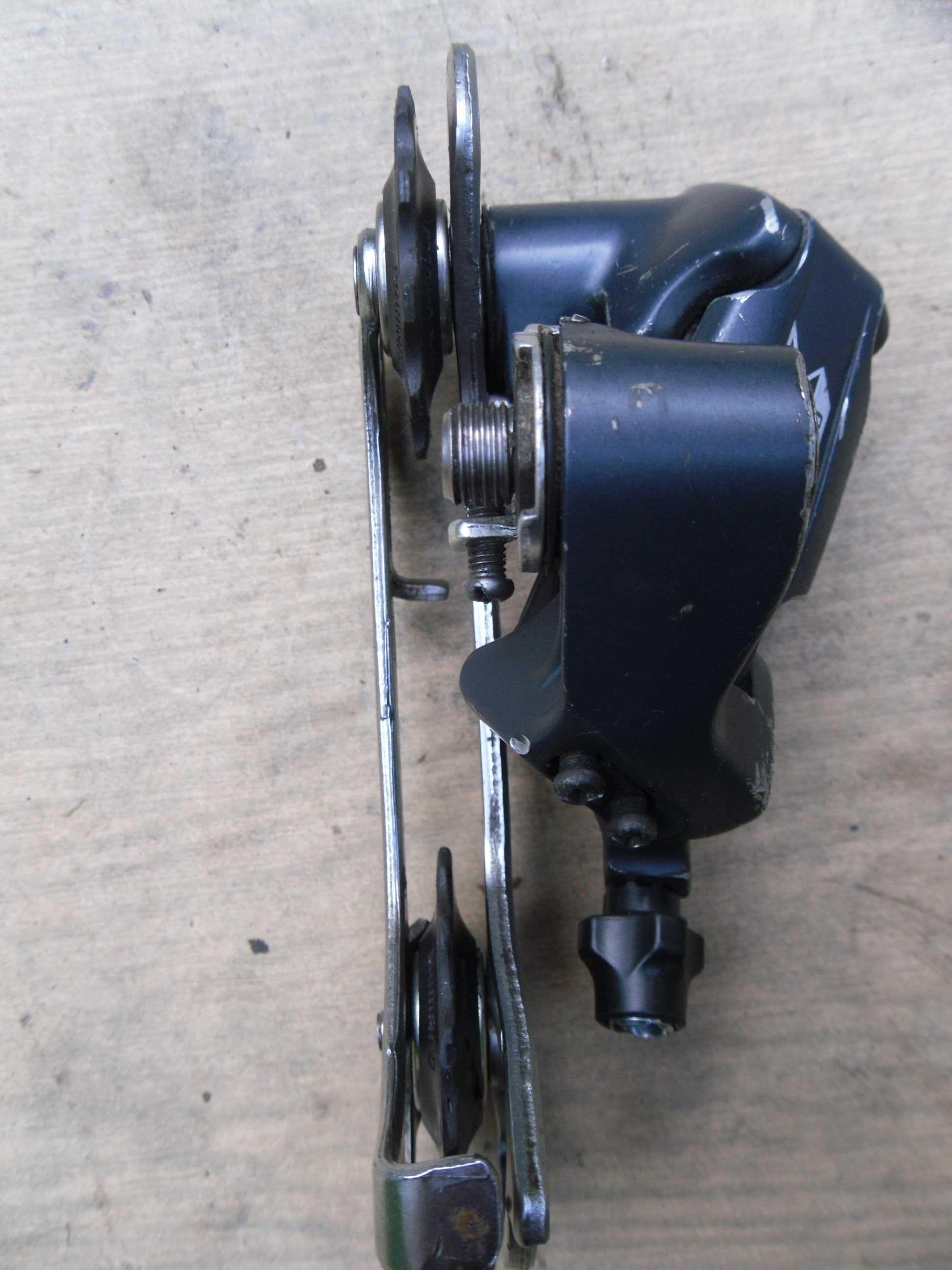 Shimano LX przerzutka tył RD-M570 , 9Speed  Polecam