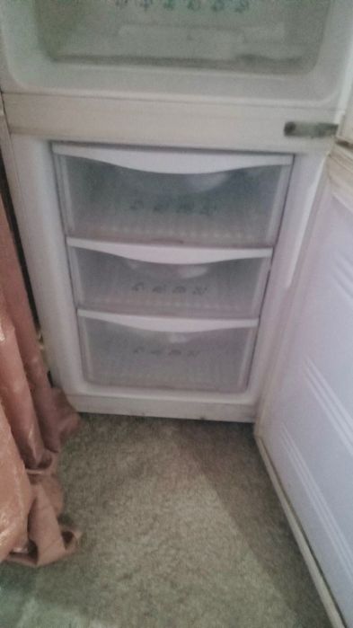 Холодильник Samsung