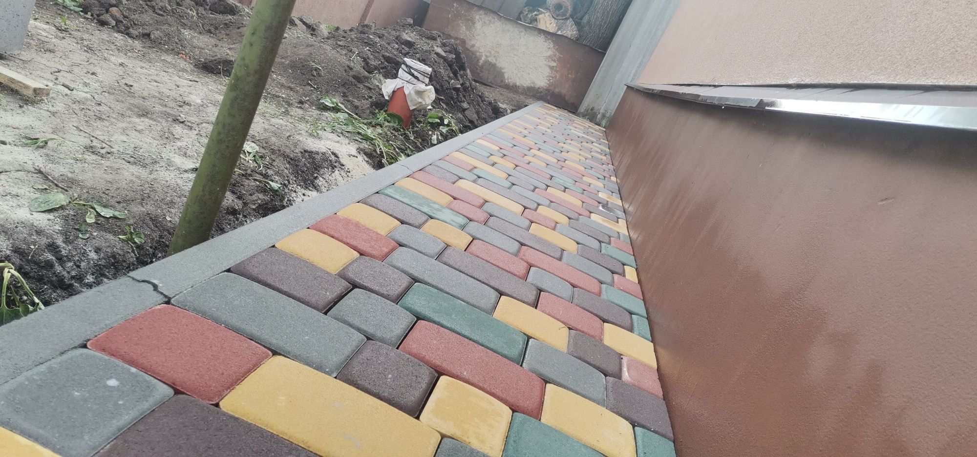 Укладка тротуарной плитки