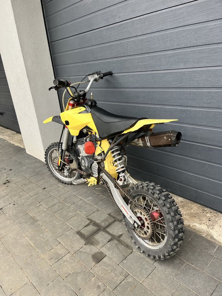 Motor cross Ycf 150ccm