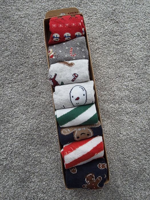 Skarpetki z motywem świątecznym 8szt.