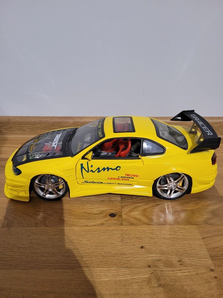 Nissan silvia s15 samochód kolekcjonerski żółty