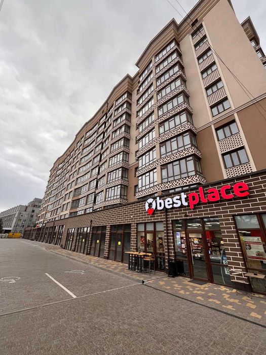 Простора 3-кімнатна біля парку в ЦЕНТРІ | ЖК «Рауш / Вишиванка». 38759