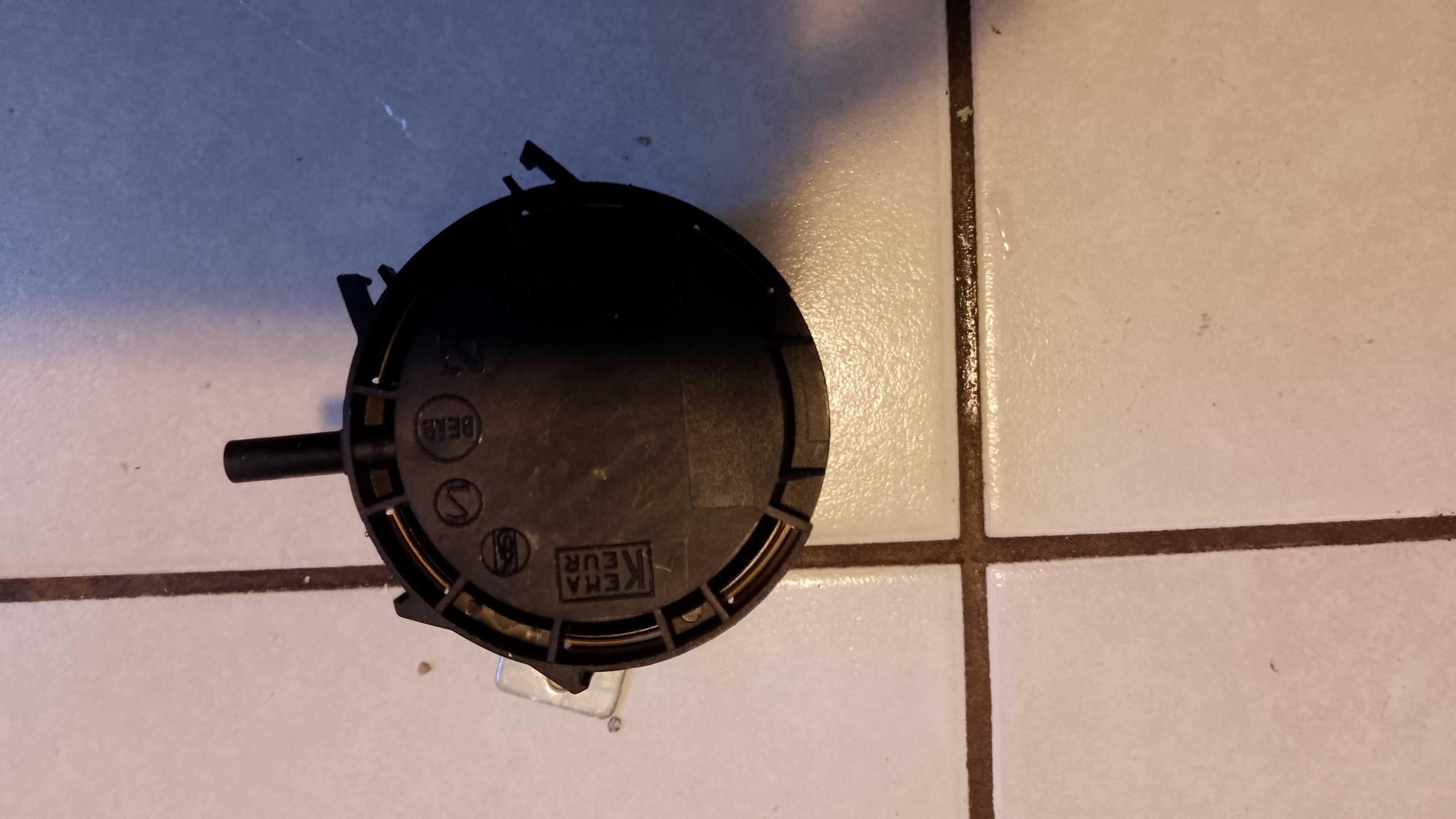 Hydrostat pralki Candy CY1 084-16 S