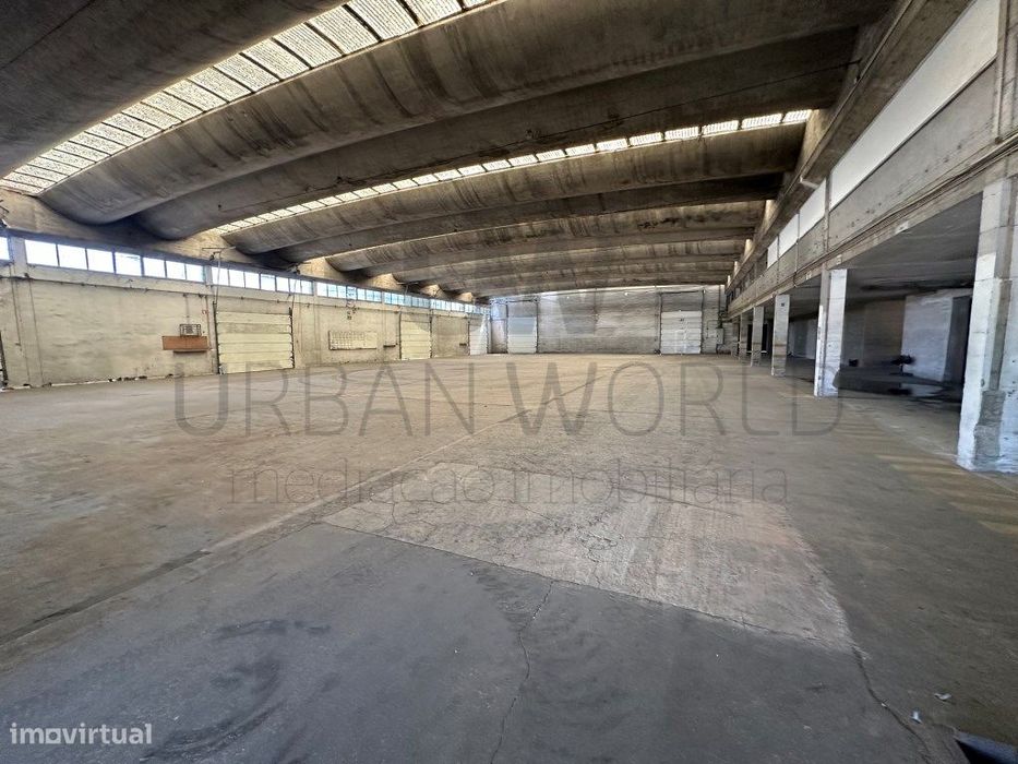Armazém P/ Arrendamento, Sete Casas, Loures, 2.400 m²