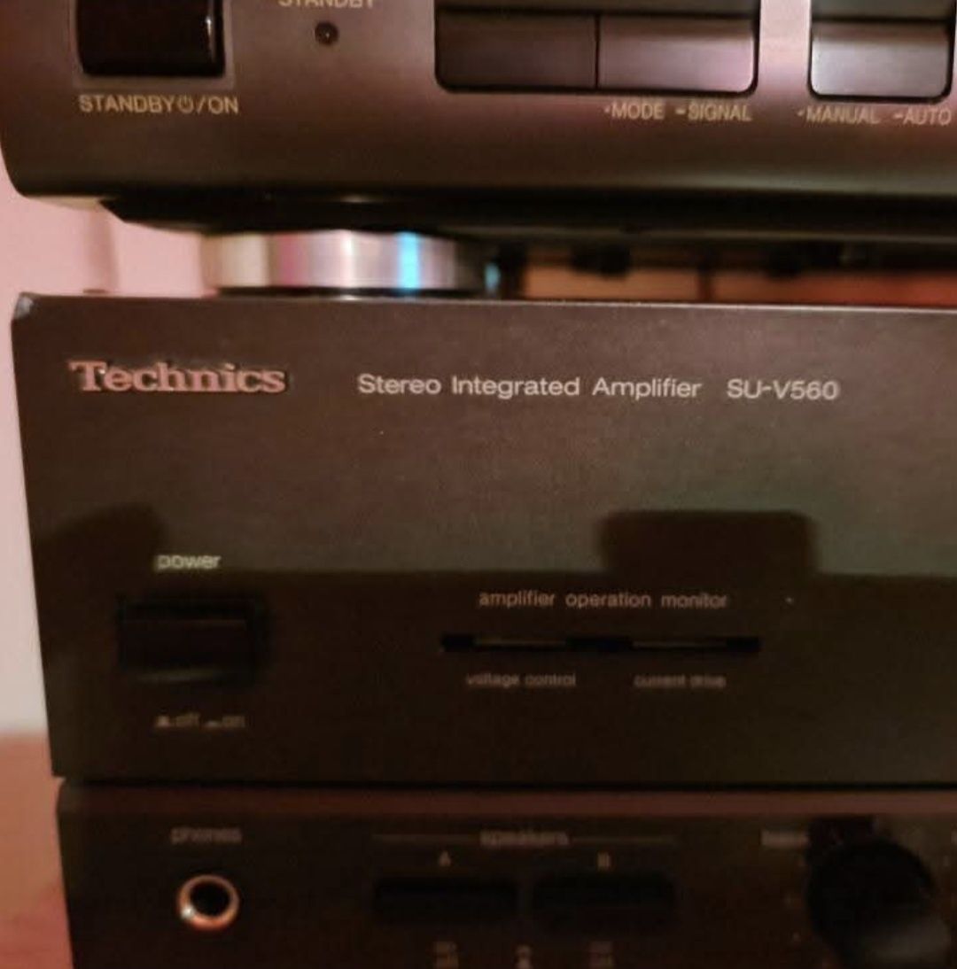 TECHNICS Wzmacniacz SU-V 560