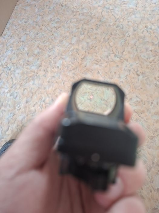 Продам колиматорний приціл