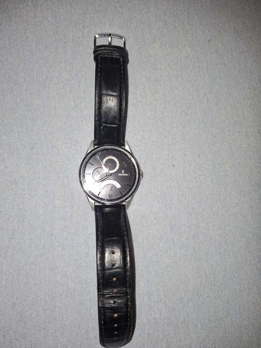 Relogio para homem novo usado uma vez e garantia e de marca