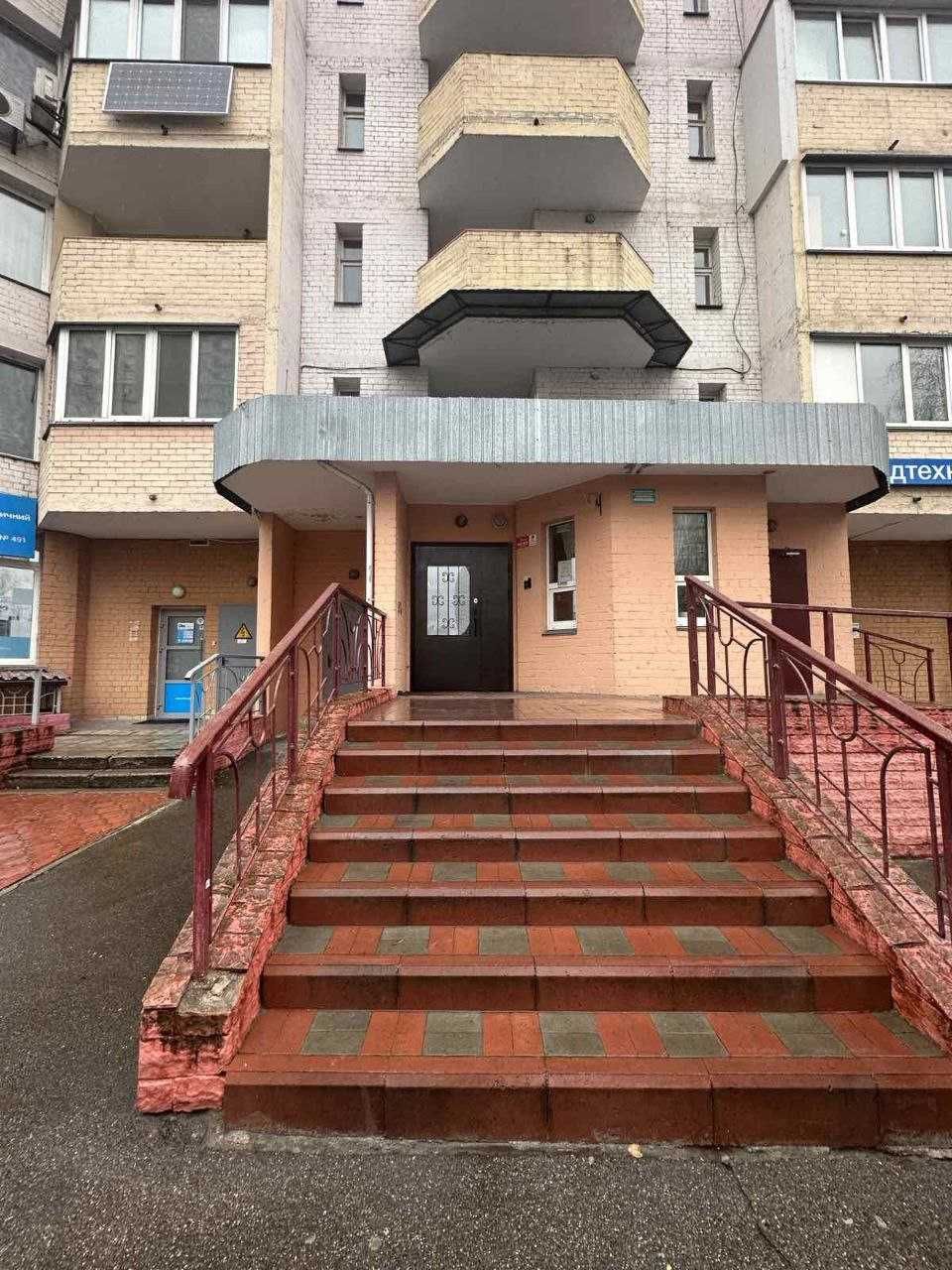 Продам 3к Ахматової 35, Драгоманова, Григоренка, Позняки, ремонт