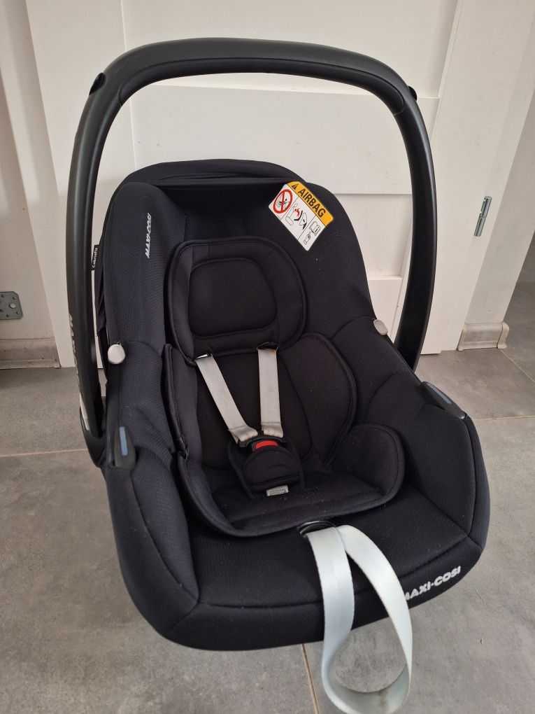 Fotelik Maxi Cosi 0-12kg, roczny.