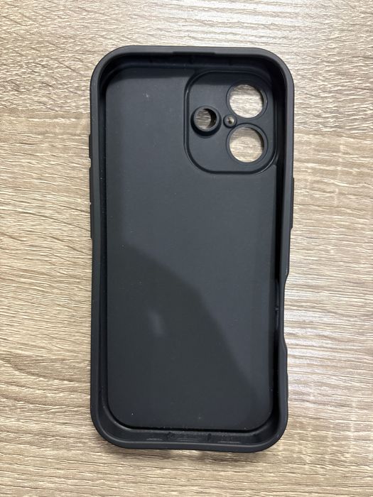 Чохли на iphone 16