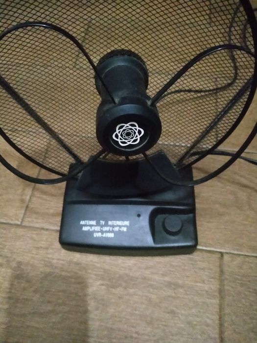 Антенна комнатная бу