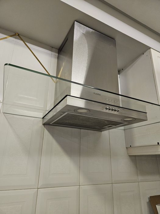 Exaustor Flama com 3 potências e luz integrada