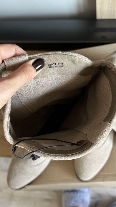 Beżowe kowbojki botki zamszowe – 100% skóra naturalna (rozm. 37)