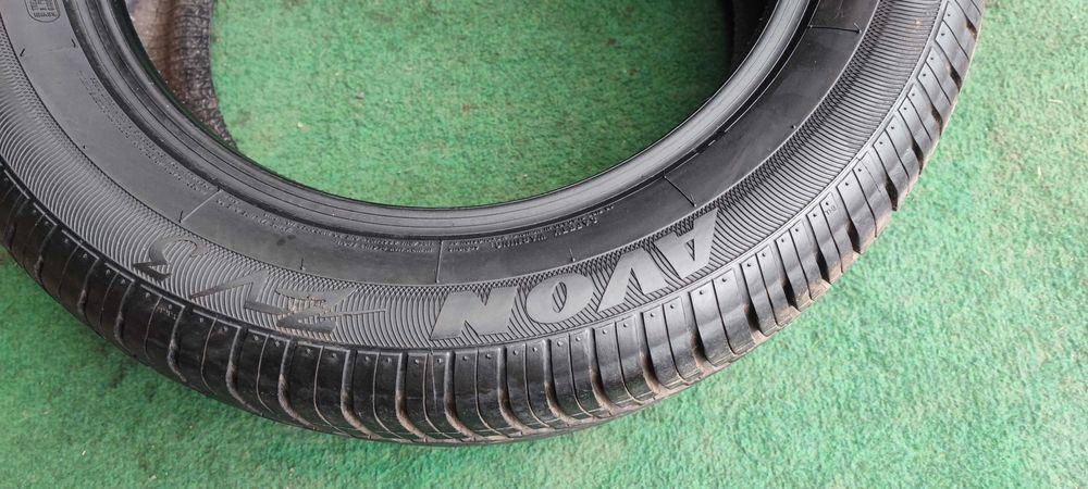 Opona Avon ZV3   205/55R15 88v   1-szt