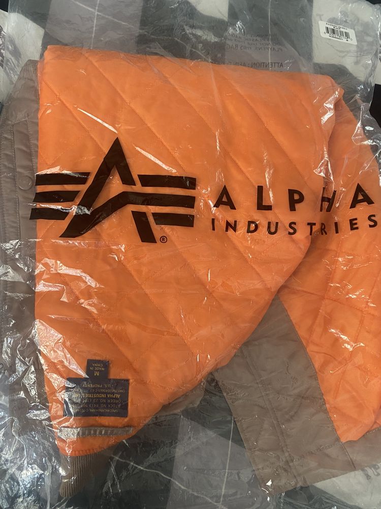 Куртка бомбер Alpha Industries, M