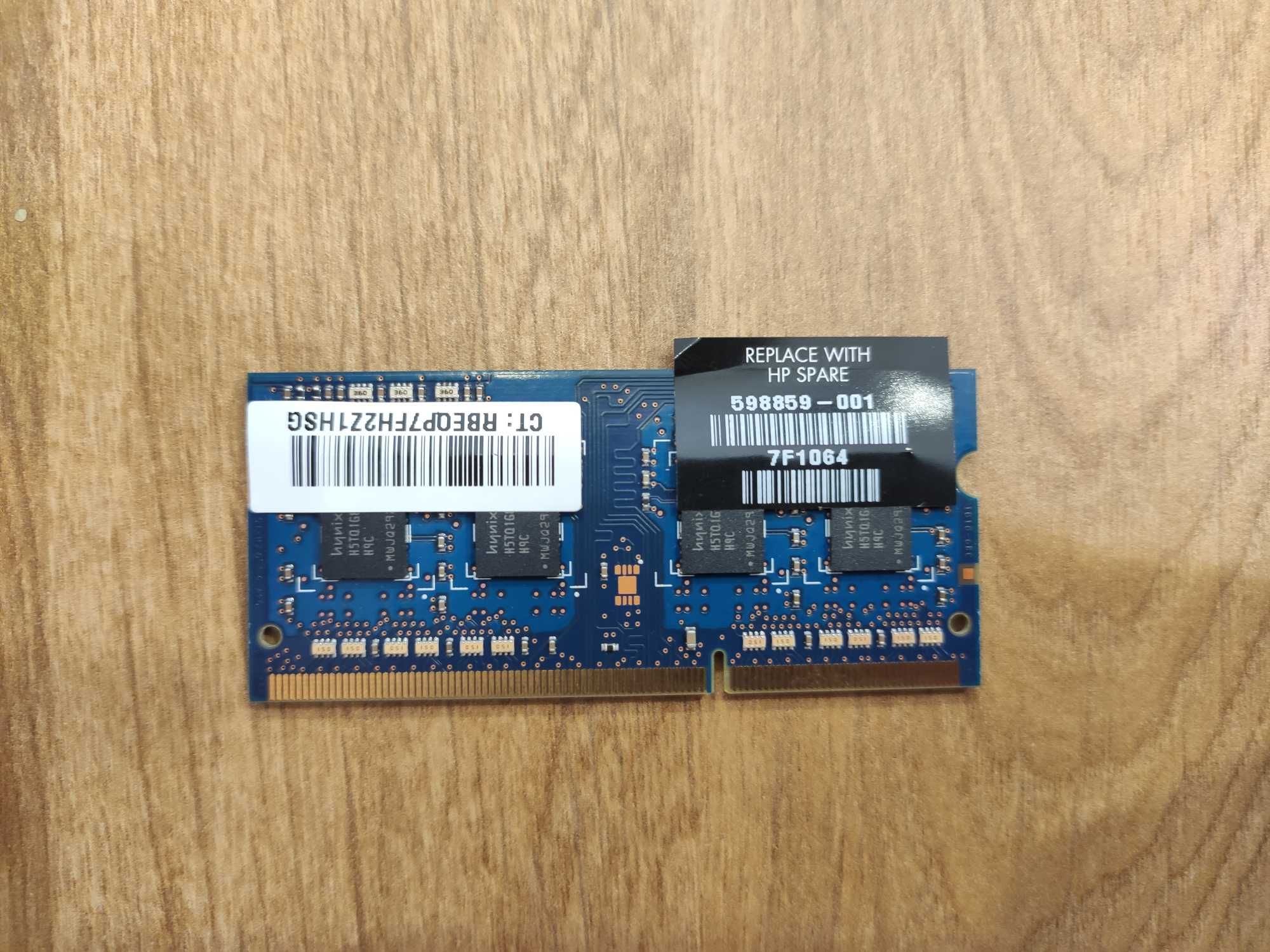 Pamięć RAM 1GB Hynix 1333MHz DDR3 HMT112S6TFR8C-H9