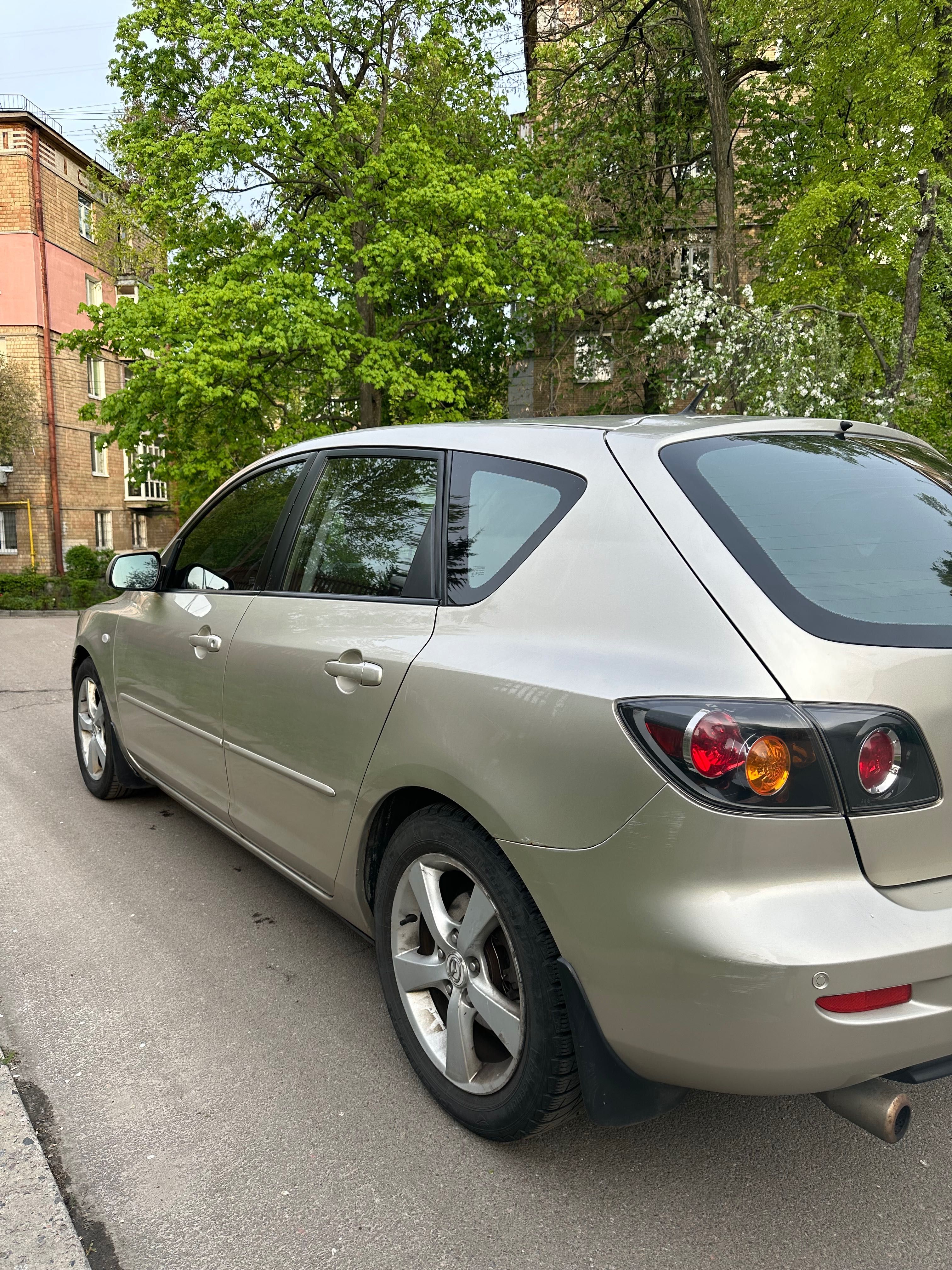 Продам авто Mazda 3