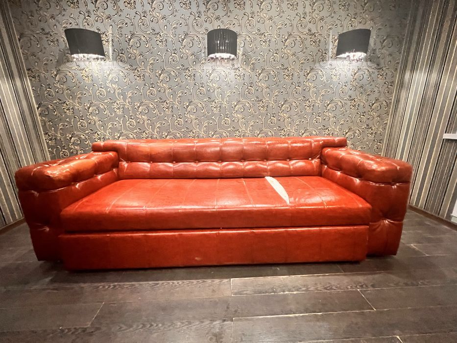 Продам диван з кожзама