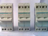 Перекидний автомат Hager SFT240 40A 230V
Продаю новий автоматичний п