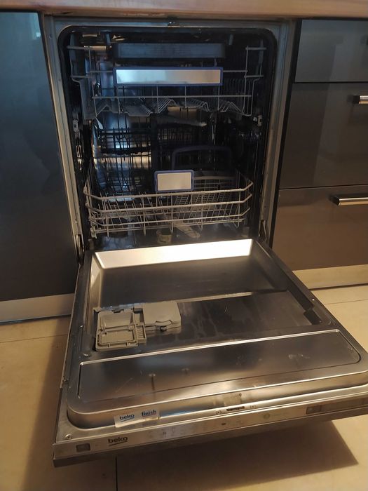 zmywarka do zabudowy 60 cm BEKO DIN 5932 FX30