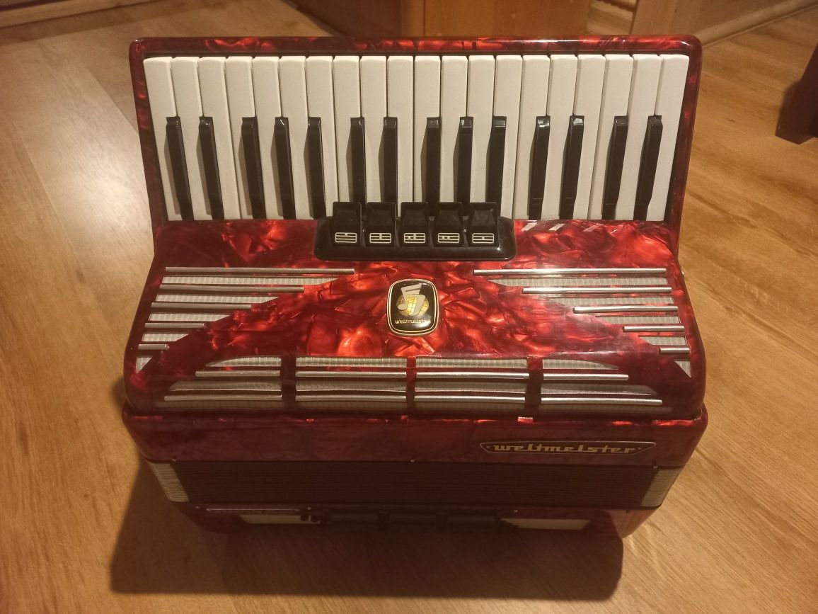 Akordeon Weltmeister Seperato Standart 72