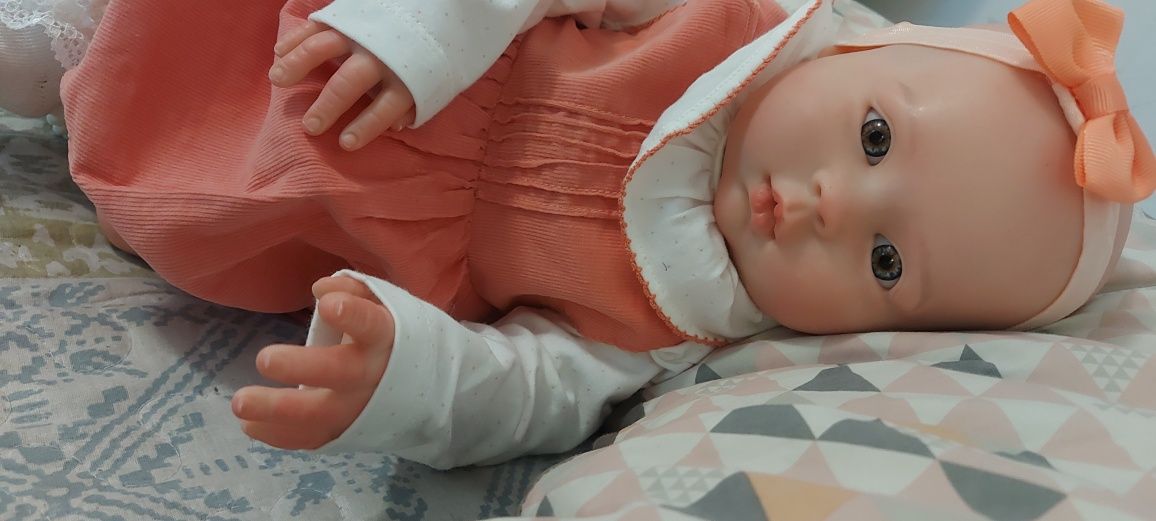 Bebé Reborn menina realista de corpo completo em silicone sólido 45 cm