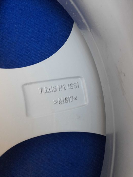 Jantes aluminio 16 5x120 VW Amarok Transporter Renault Trafic O Vivaro
