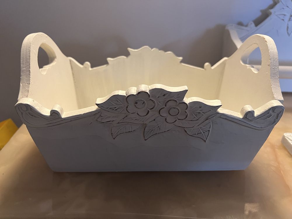Komplet kuchenny drewniany z ozdobnymi detalami