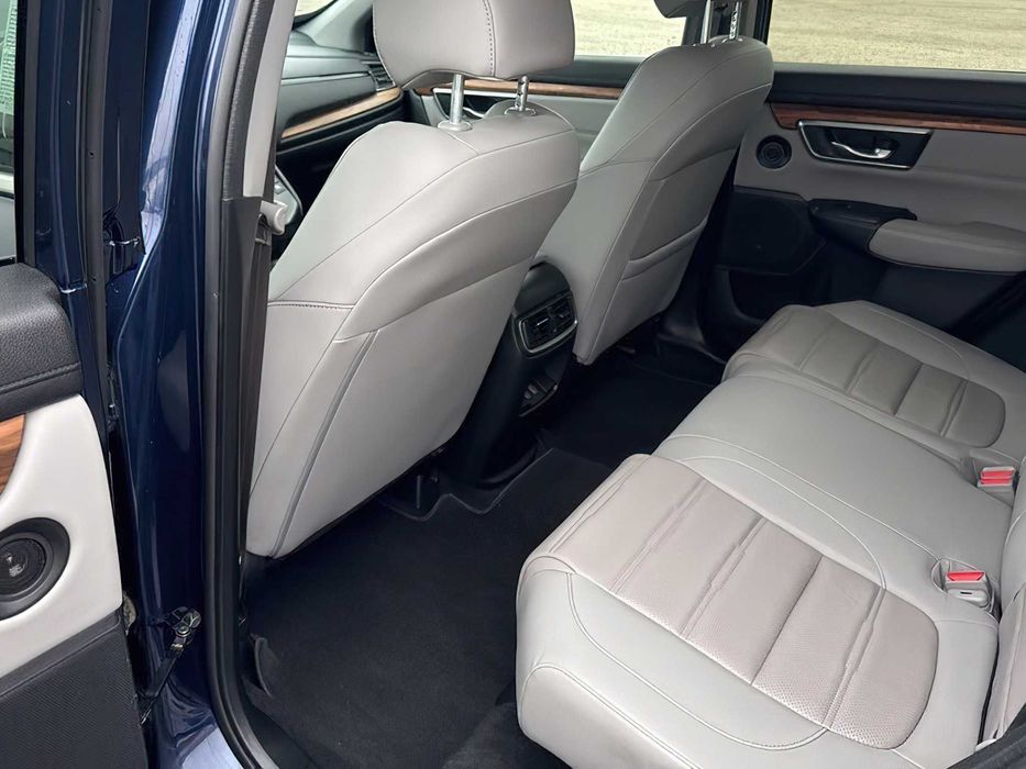 Honda CR-V Hybrid Touring      2022