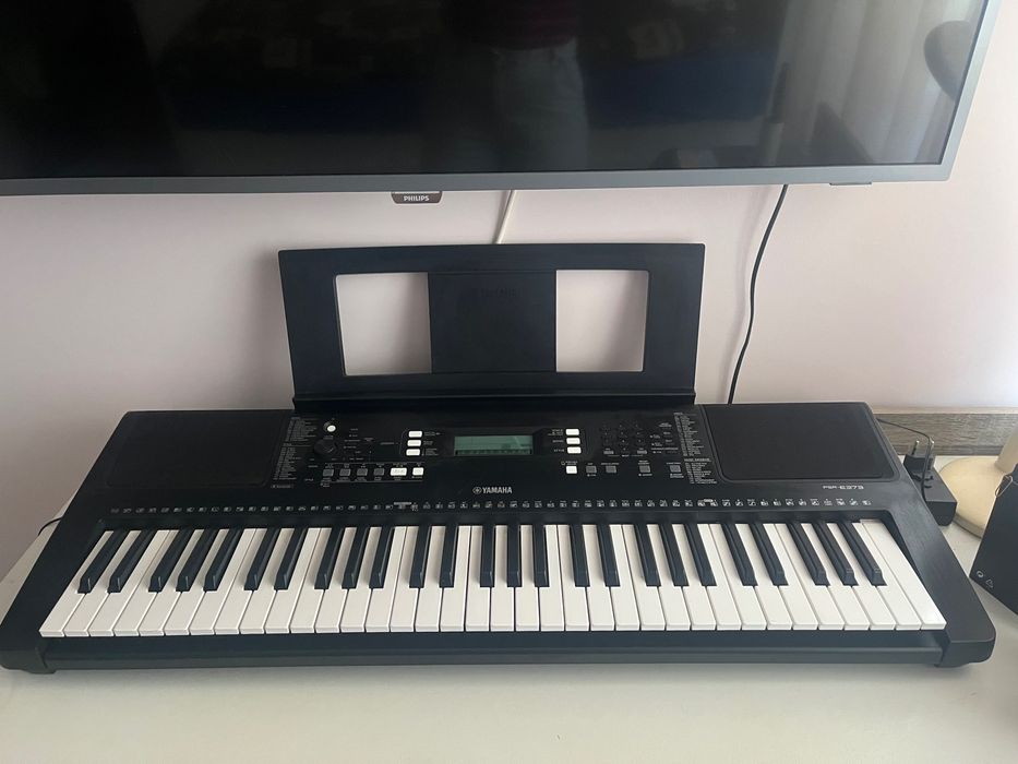 Teclado Yamaha e373