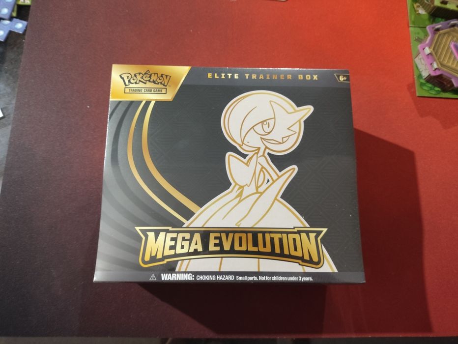 Mega Evolutions ETB