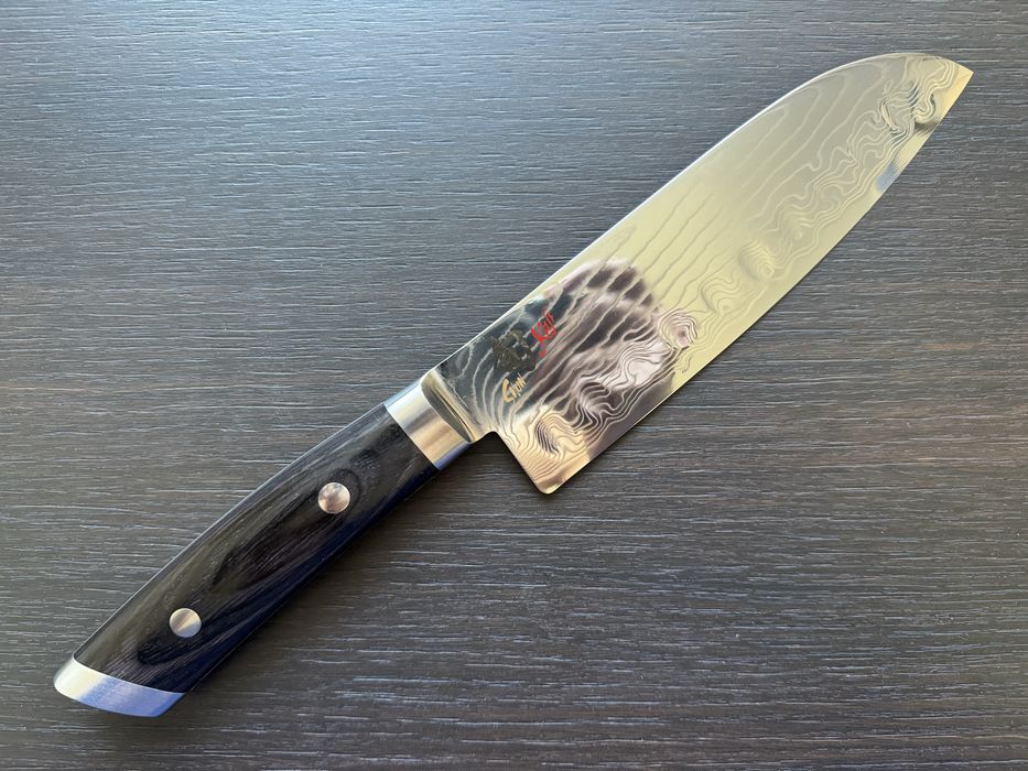 Японський професійний кухонний ніж сантоку Shun Kaji