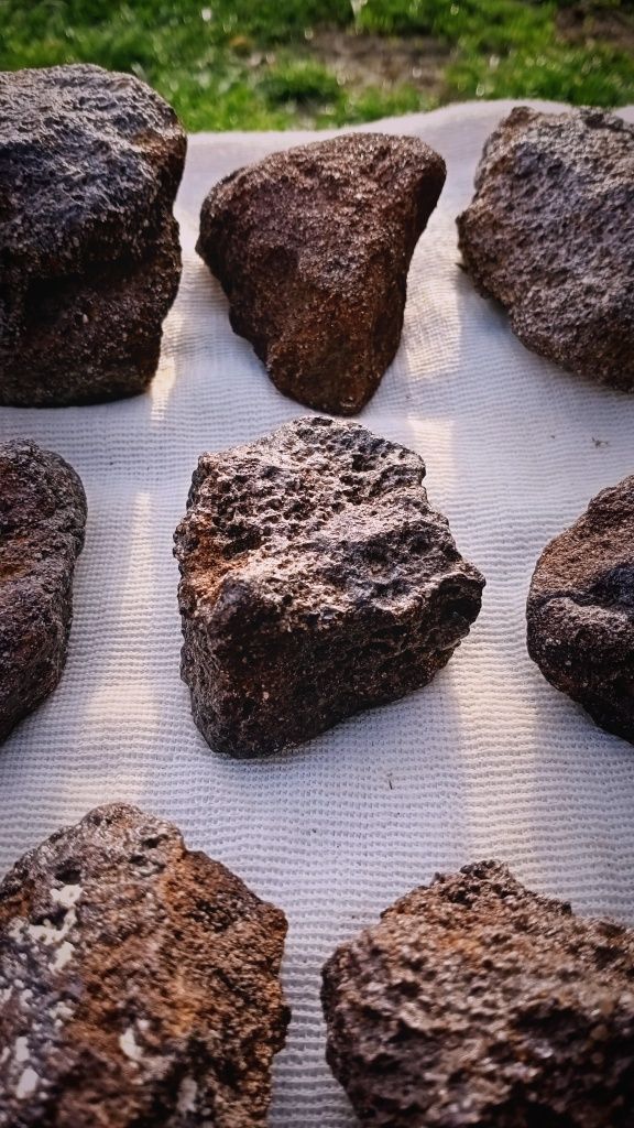 Продам справжні метеорити Сплави